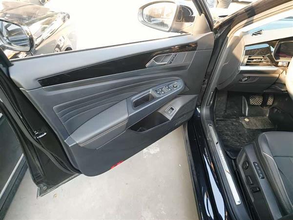 帕萨特 2024款 330TSI 精英版