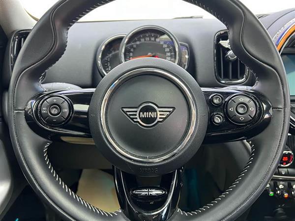 MINI COUNTRYMAN 2020款 1.5T COOPER 鉴赏家