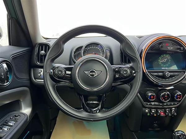 MINI COUNTRYMAN 2020款 1.5T COOPER 鉴赏家