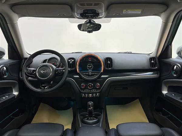 MINI COUNTRYMAN 2020款 1.5T COOPER 鉴赏家