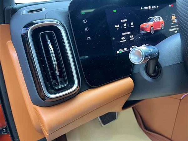 问界M9 2024款 增程 Ultra版 52kWh 6座版