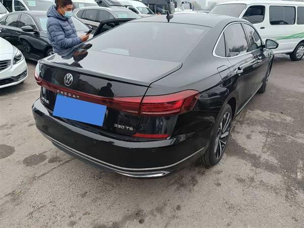 帕萨特 2022款 330TSI 尊贵版