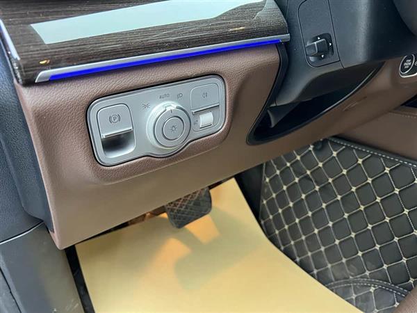 奔驰GLE 2024款 改款 GLE 350 4MATIC 时尚型