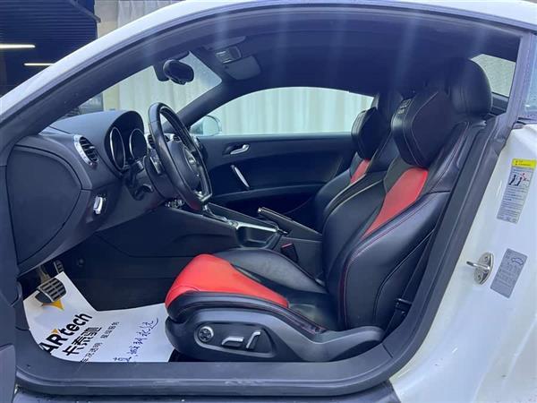 奥迪TT 2011款 TT Coupe 2.0TFSI quattro