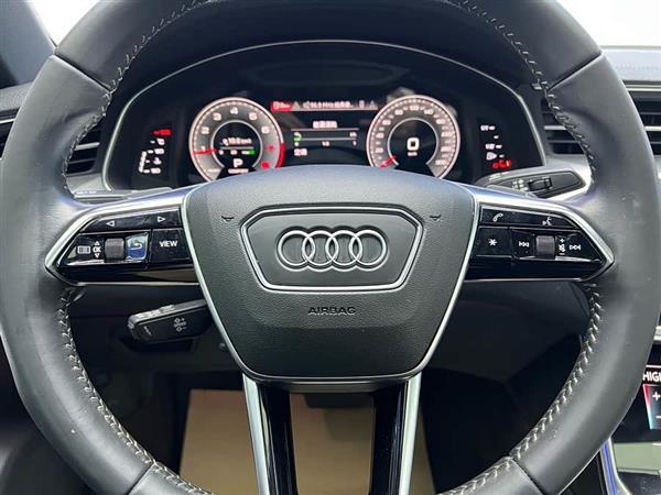 奥迪A6L 2021款 45 TFSI quattro 尊享动感型