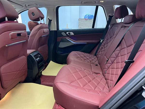 宝马X5 2023款 xDrive 30Li 尊享型M运动套装