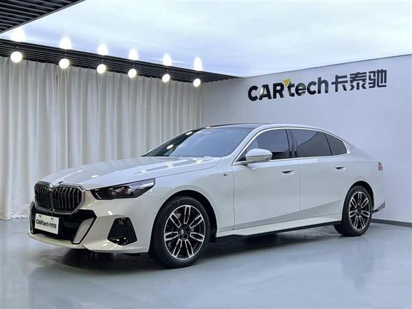 宝马5系 2024款 530Li 领先型 M运动套装