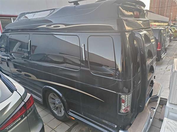 福特E350 2011款 5.4L 铂金限量版