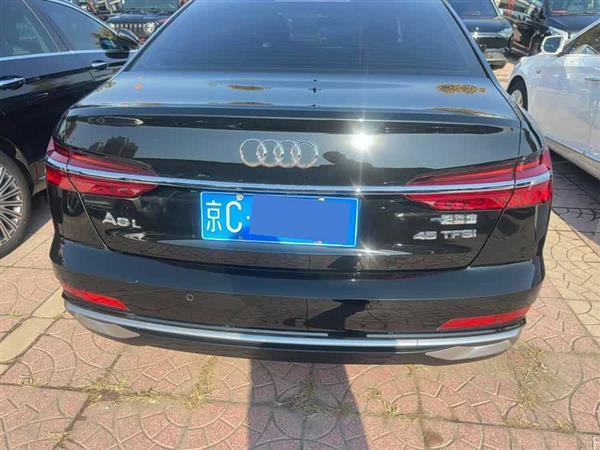 奥迪A6L 2023款 45 TFSI quattro 臻选致雅型