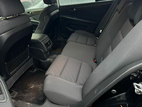 红旗H7 2021款 1.8T 舒适版