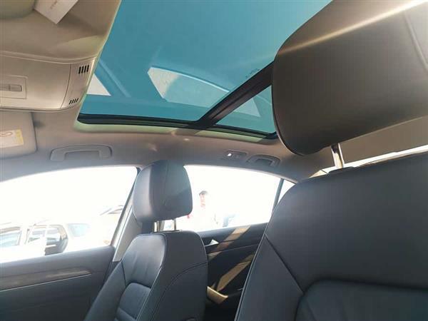 迈腾 2018款 改款 330TSI DSG 豪华型