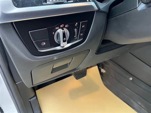 宝马X3 2021款 xDrive30i 领先型 M运动套装
