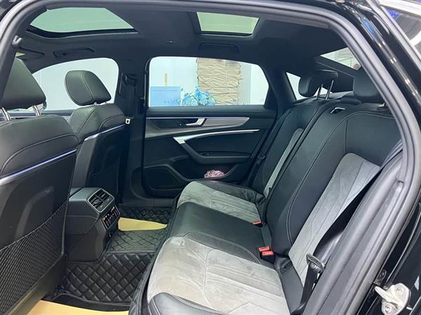 奥迪A6L 2021款 45 TFSI 臻选动感型