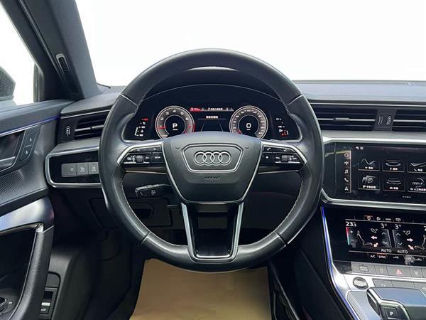 奥迪A6L 2021款 45 TFSI 臻选动感型