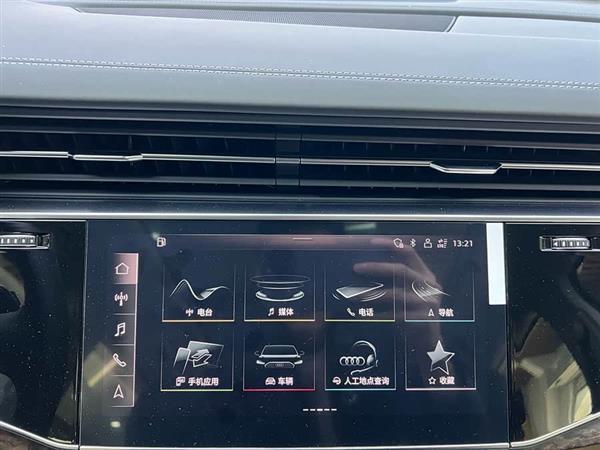 奥迪Q7 2024款 55 TFSI quattro S line运动型