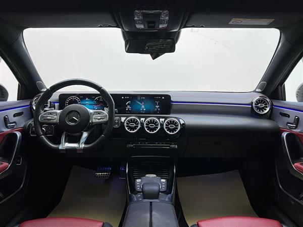 奔驰A级AMG 2020款 AMG A 35 L 4MATIC