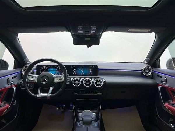 奔驰A级AMG 2020款 AMG A 35 L 4MATIC