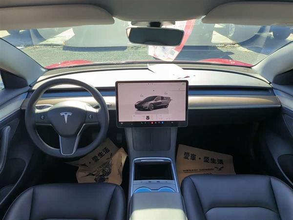 Model 3 2022款 后轮驱动版