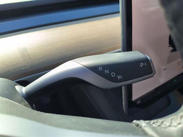 Model 3 2022款 后轮驱动版