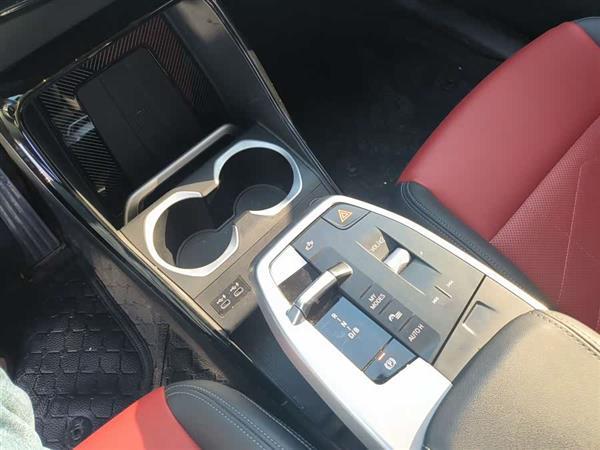 宝马iX1 2023款 xDrive30L M运动套装