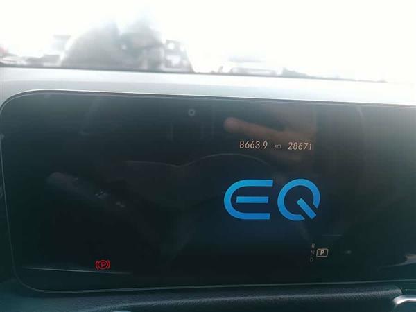 奔驰EQB 2023款 EQB 350 4MATIC