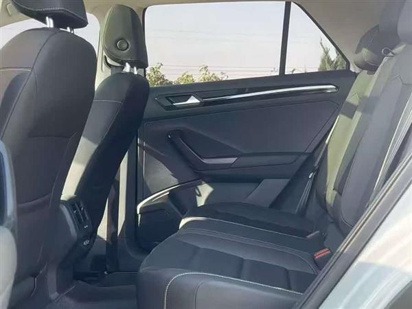 T-ROC探歌 2021款 280TSI DSG两驱精英智联版