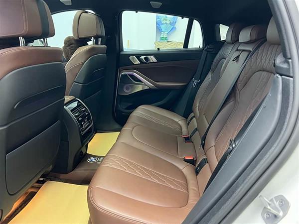 宝马X6 2021款 xDrive40i 尊享型 M运动套装