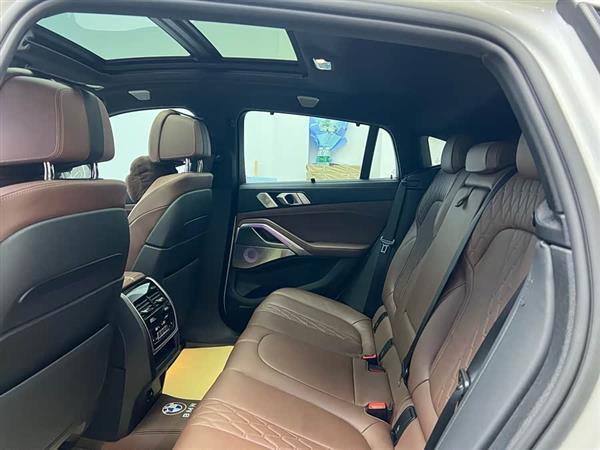 宝马X6 2021款 xDrive40i 尊享型 M运动套装