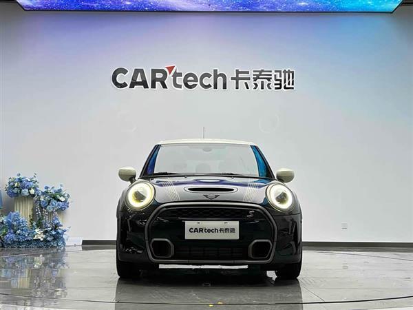 MINI 2023款 2.0T COOPER S 执迷版 五门版