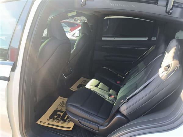 Model X 2023款 双电机全轮驱动版