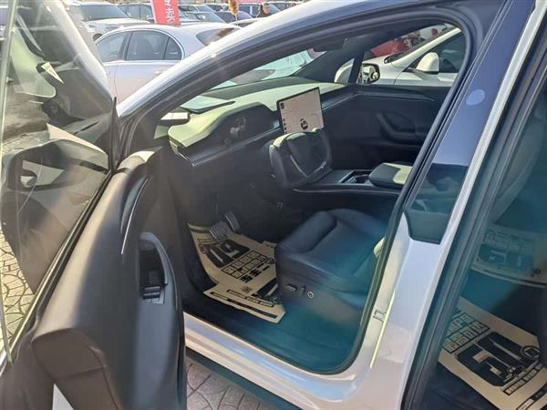 Model X 2023款 双电机全轮驱动版