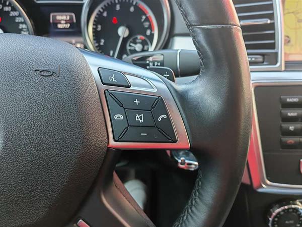 奔驰M级 2014款 ML 320 4MATIC