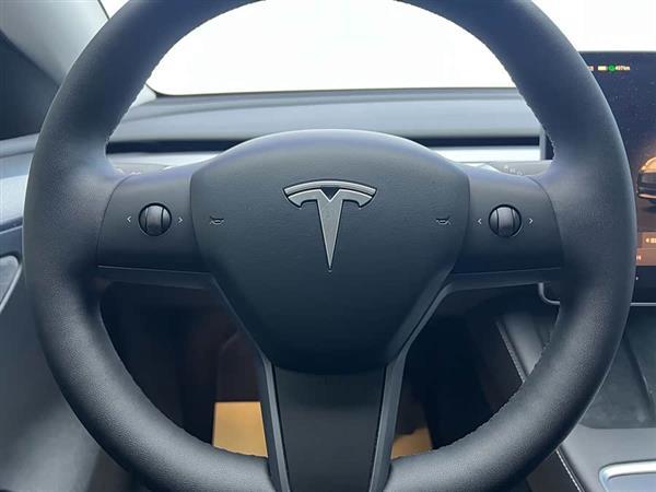 Model Y 2024款 长续航全轮驱动版