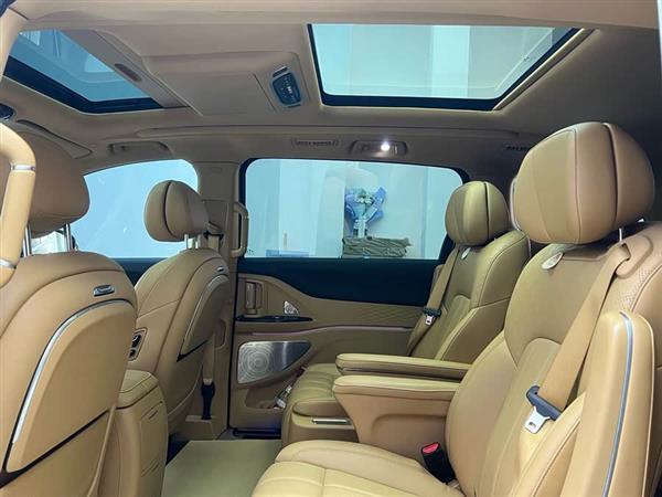 岚图梦想家 2024款 PHEV 超长续航尊贵版