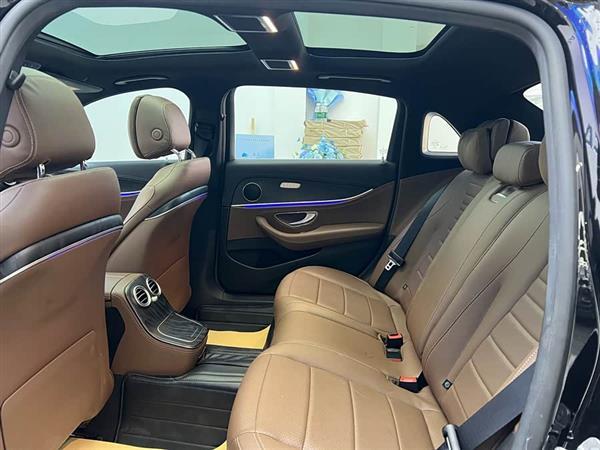 奔驰E级 2021款 改款 E 260 L 运动型