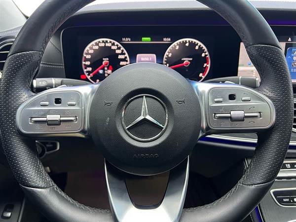 奔驰E级 2020款 E 260 L 运动型
