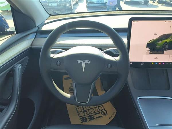 Model Y 2022款 长续航全轮驱动版