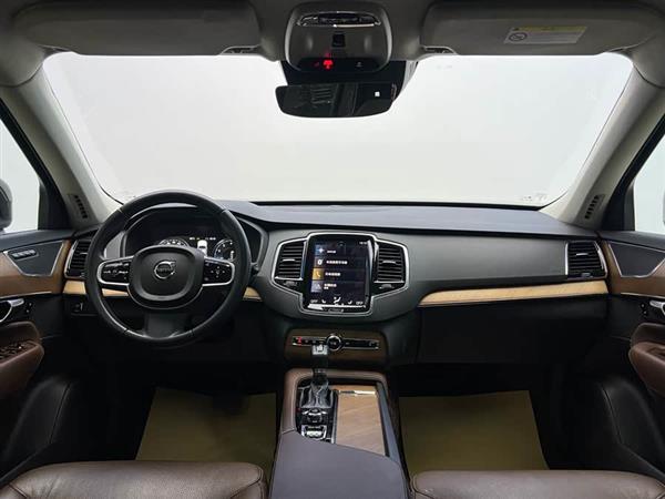 沃尔沃XC90 2020款 改款 T6 智逸豪华版 7座