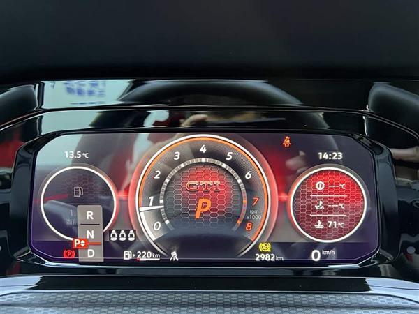 高尔夫GTI 2023款 380TSI DSG GTI