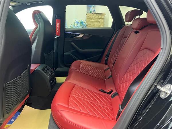 奥迪S4 2024款 S4 Avant 3.0TFSI