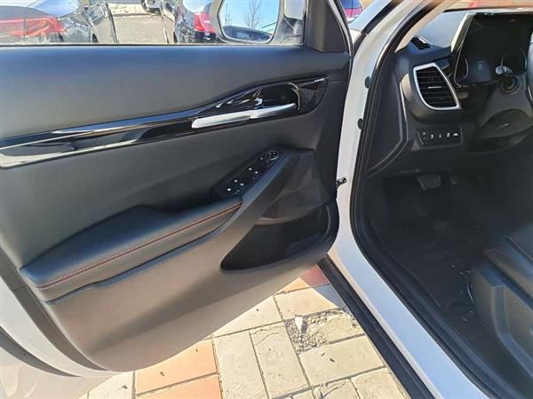 KX3傲跑 2020款 1.5L CVT智慧版