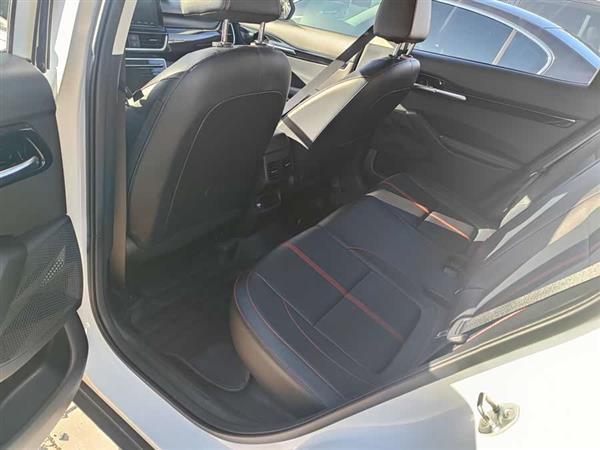 KX3傲跑 2020款 1.5L CVT智慧版