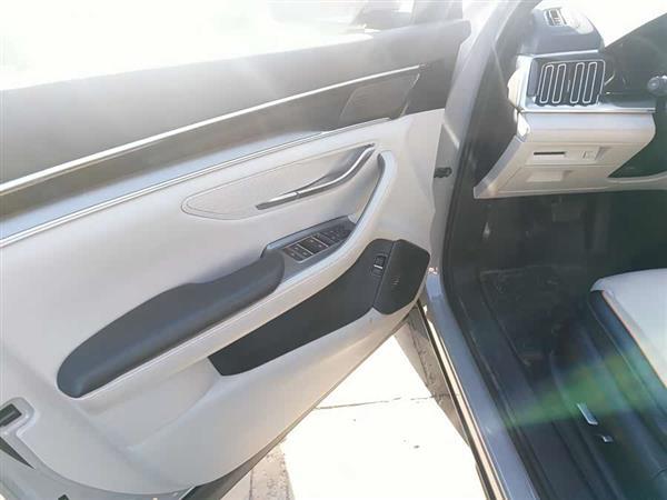 宋PLUS新能源 2023款 冠军版 EV 520KM 尊贵型
