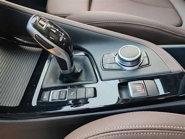 宝马X1 2021款 xDrive25Li 尊享型