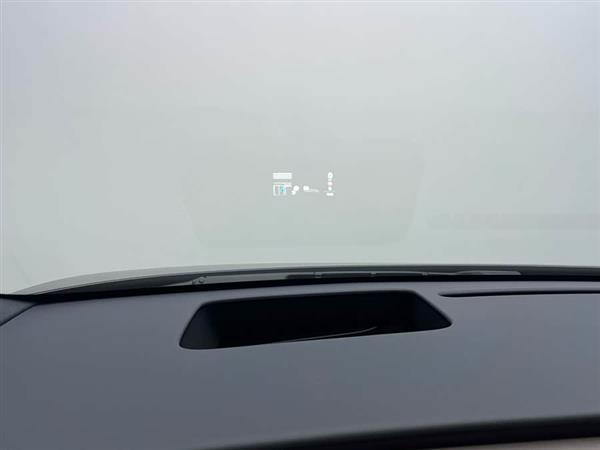 理想i6 2025款 四驱标准版
