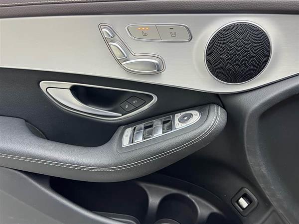 奔驰GLC 2022款 改款三 GLC 260 L 4MATIC 动感型