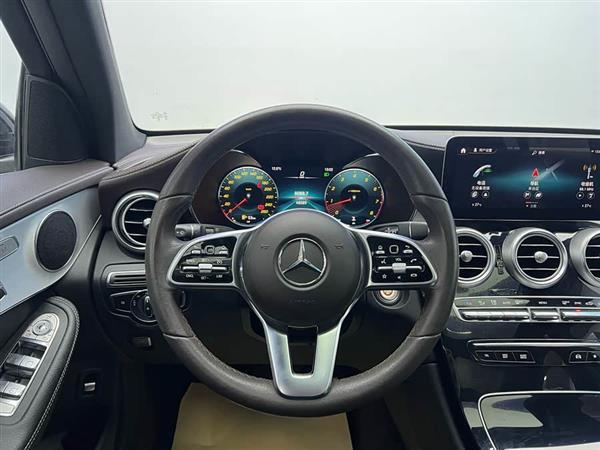 奔驰GLC 2022款 改款三 GLC 260 L 4MATIC 动感型