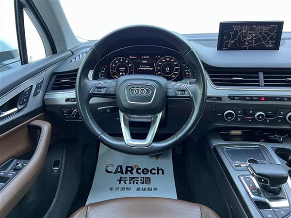 奥迪Q7 2016款 40 TFSI S line运动型