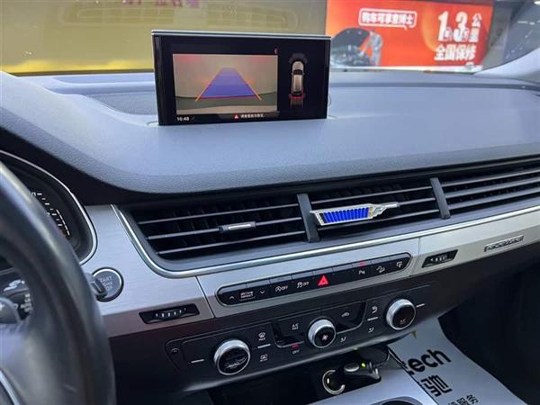 奥迪Q7 2016款 40 TFSI S line运动型