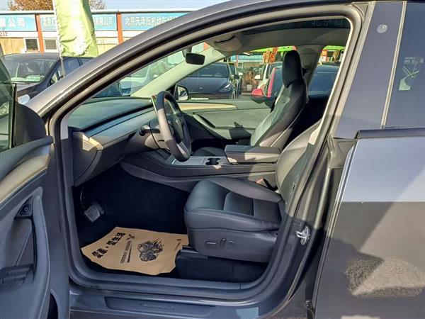 Model Y 2021款 长续航全轮驱动版 3D7